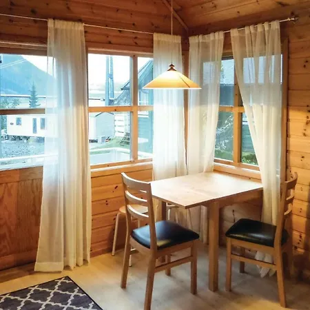 Holiday home 3 Bedroom In Vallavik Vangsbygd